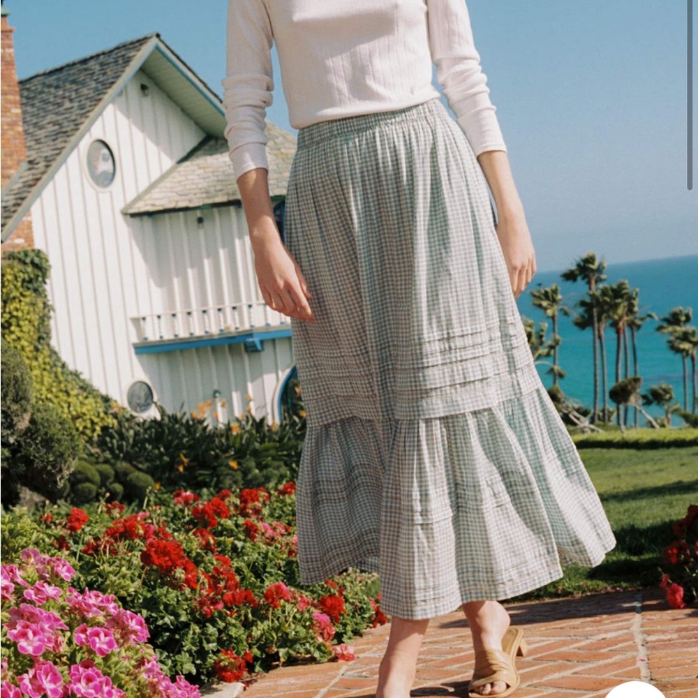 Gabrielle skirt color PEARL size small